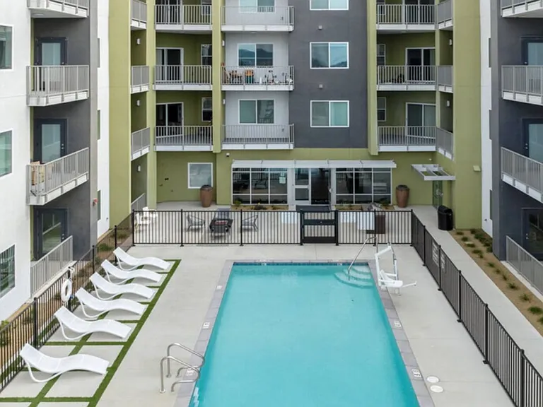 The Lawler Apartment Homes — Photo 40