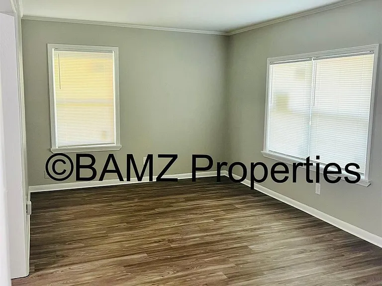 2721 Marlene St — Photo 9
