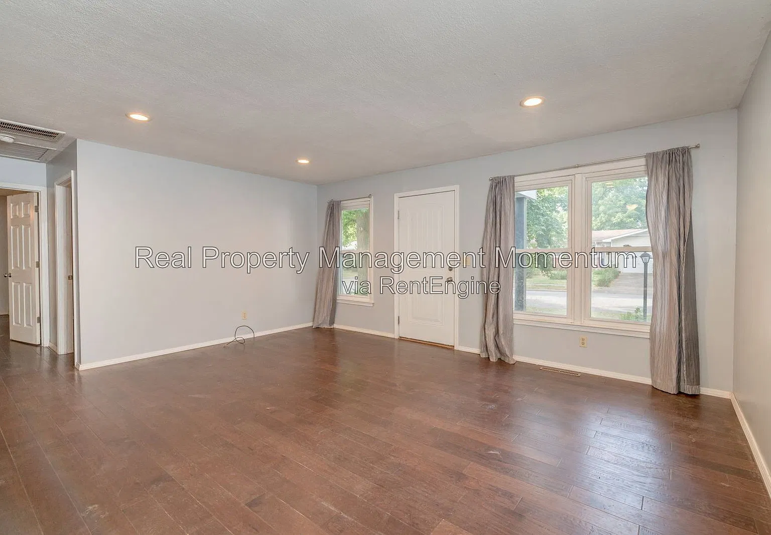 2 bed, 1.0 bath, 1000 sqft, $1,160 — Photo 4