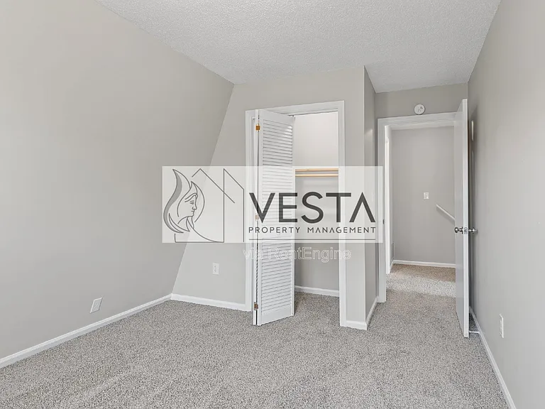 588 Ray Hill Rd #D — Photo 27