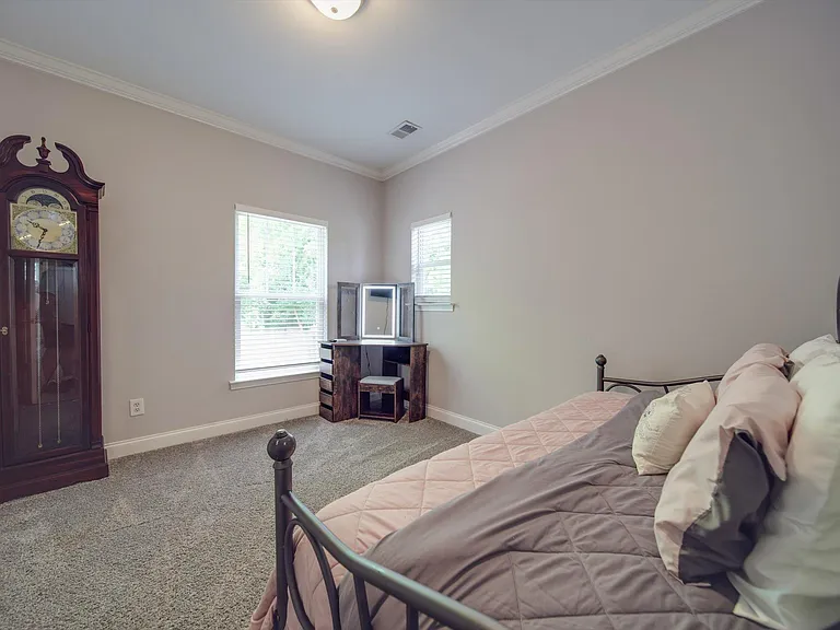 1723 Burgin St — Photo 18