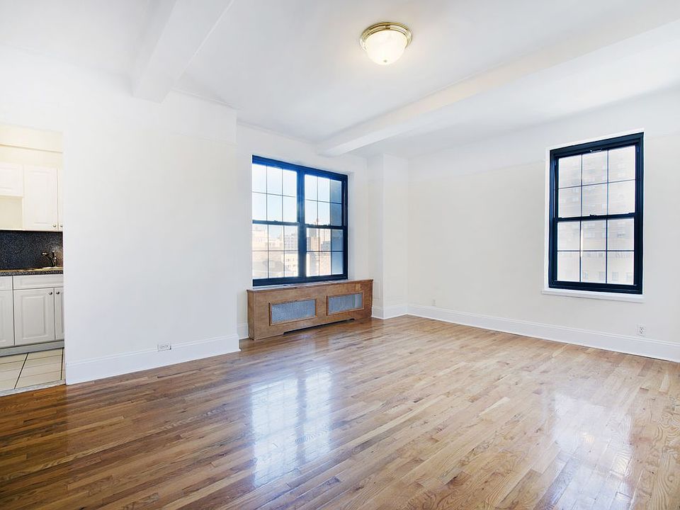 2nd image of 1 University Pl APT 15G