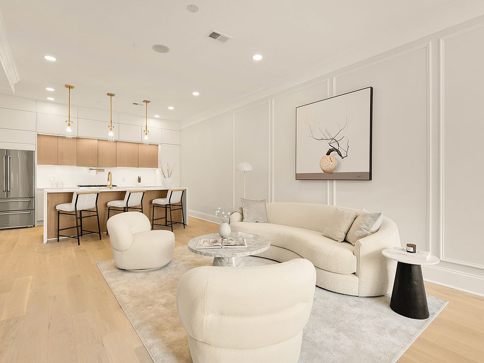 1st image of 733 Euclid St NW #202