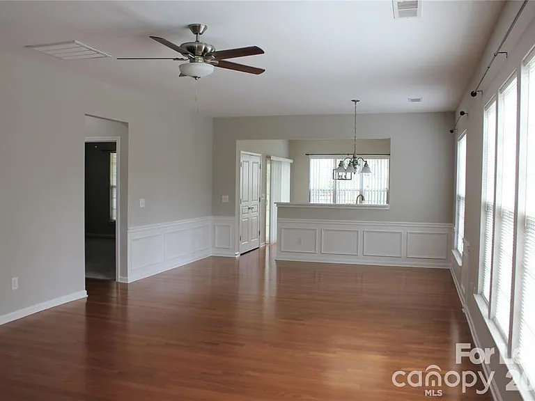 17534 Hawks View Dr — Photo 10