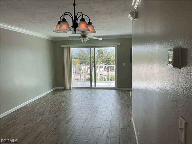 2885 Palm Beach Blvd #408 — Photo 46