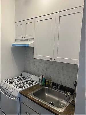 2nd image of 250 E 75th St #4F