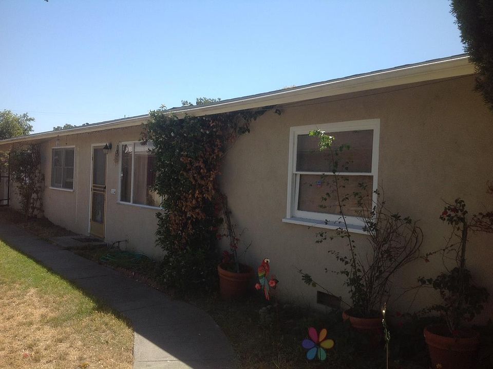 2nd image of 910 N 8th St