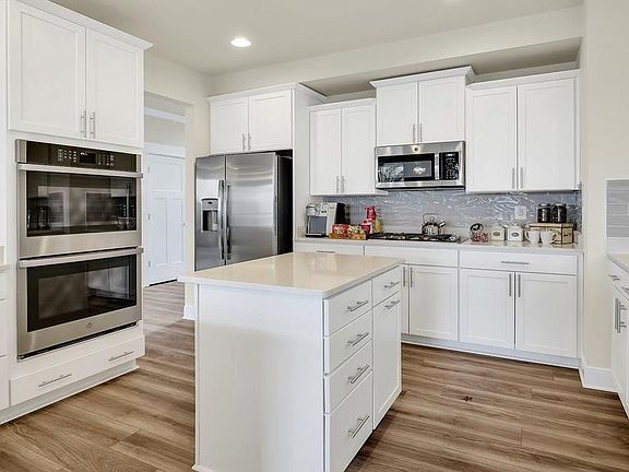 3rd image of 4473 Stovepipe Ln