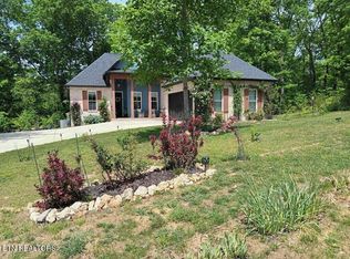 446 Tanzanite Trl, New Tazewell, TN 37825
