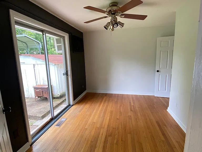 Bedroom/Flex Room