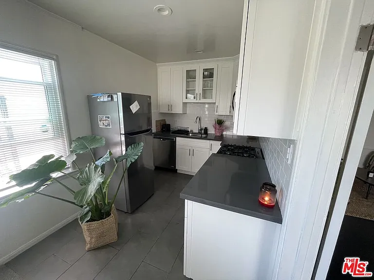 9608 W Olympic Blvd #C — Photo 4