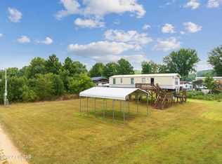 100 Dry Dr, Decaturville, TN 38329