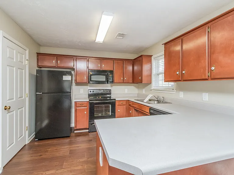 4465 Winton Dr — Photo 5
