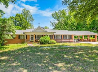 320 Northside Dr, Lexington, NC 27295