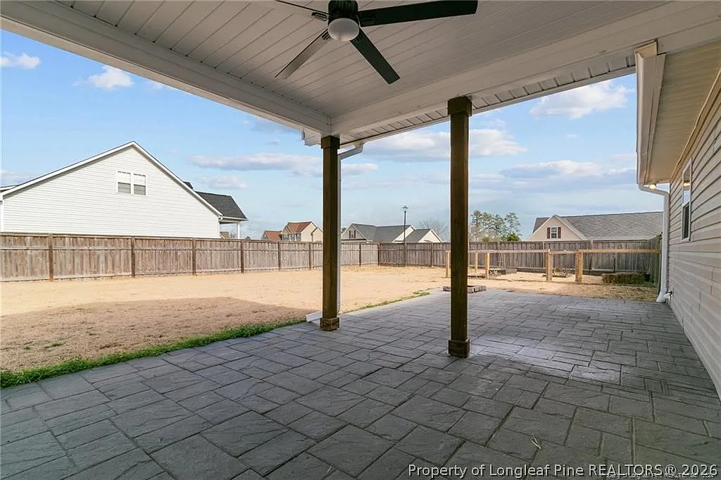 4 bed, 2.0 bath, 1510 sqft, $1,950 — Photo 3