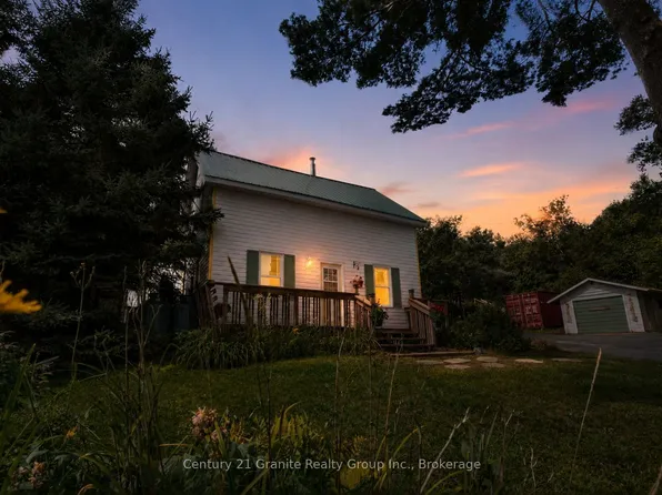197 Bobcaygeon Rd, Minden Hills, ON K0M 2K0