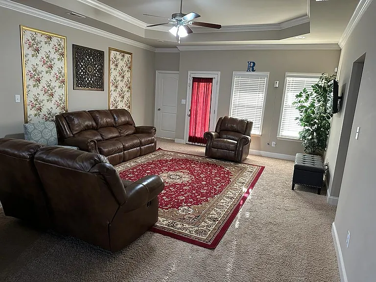 178 Kenton Ln — Photo 10