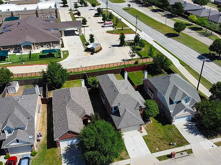 10004 Coolidge Dr — Photo 35