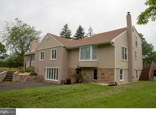 24 Brownsburg Rd, Newtown, PA 18940