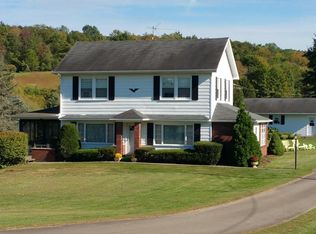 1757 Falls Rd, Clarks Summit, PA 18411