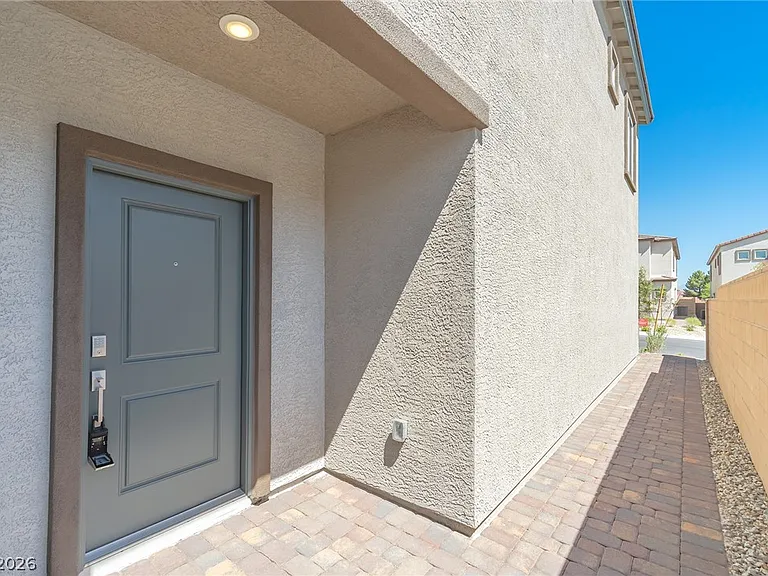 9927 Kimura Hills Ave — Photo 4