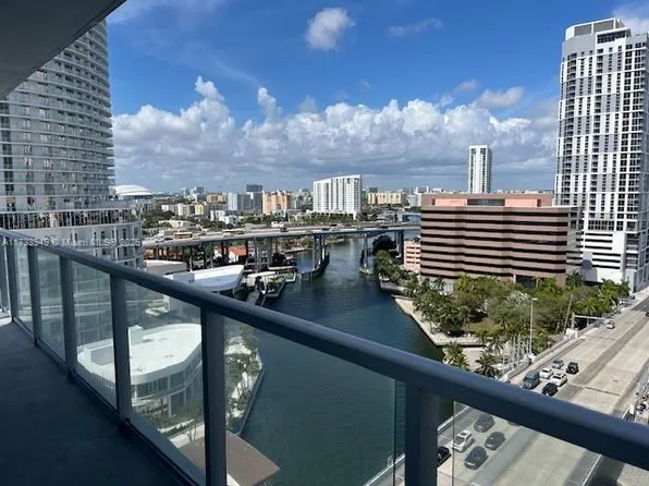 185 SW 7th St APT 1501, Miami, FL 33130
