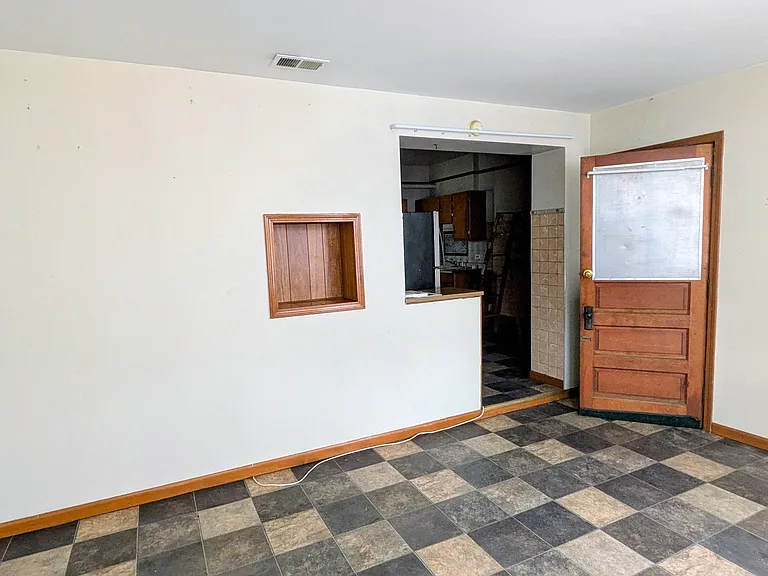 3427 N Hamlin Ave #2 — Photo 4
