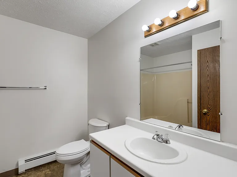 Spacious bathroom
