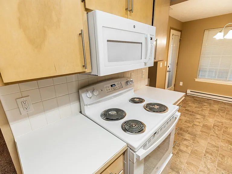 Graymayre Crossing Apartments — Photo 33