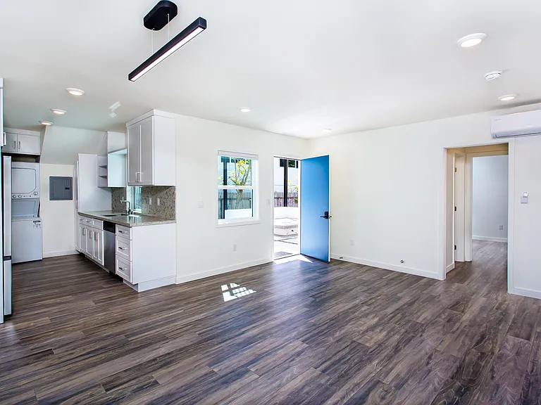 1256 Princeton St #D — Photo 5