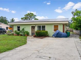 3506 Caloosa St, Naples, FL 34112