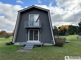 1422 Bunce Rd, Frewsburg, NY 14738