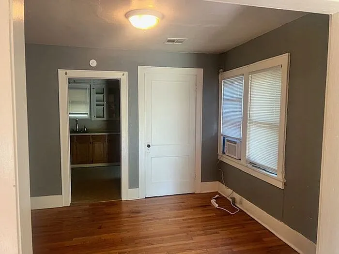 840 S Flood Ave — Photo 28