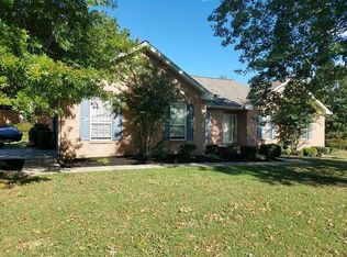 692 Northridge Dr, Gallatin, TN 37066