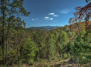 8 Whispering Lake Dr, Blue Ridge, GA 30513