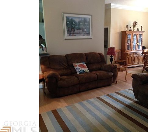 4th image of 105 Heron Ct