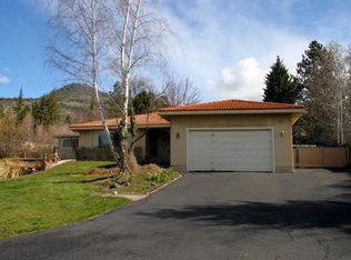 1517 Stardust Way, Medford, OR
