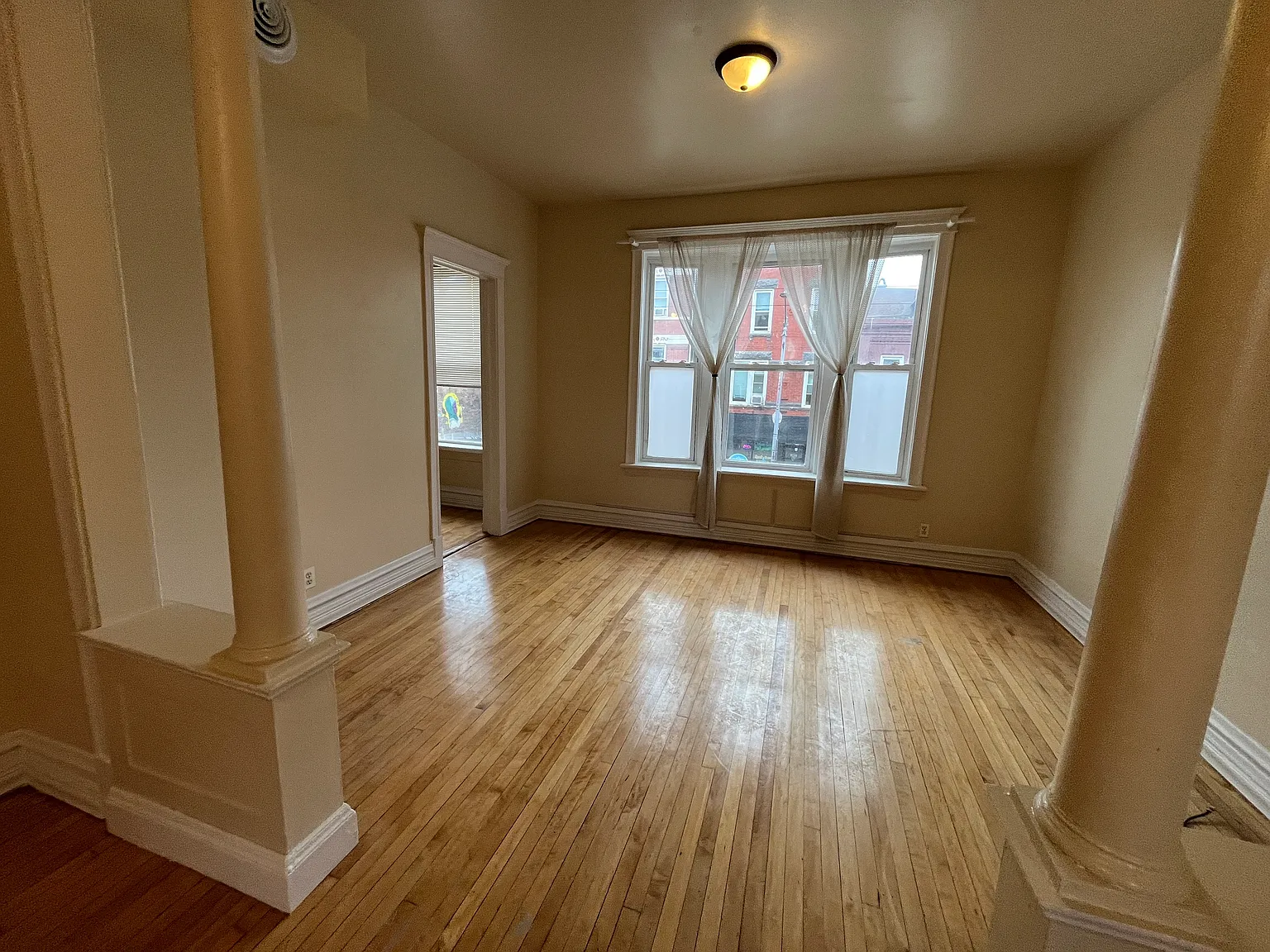 1 bed, $1,575 — Photo 2