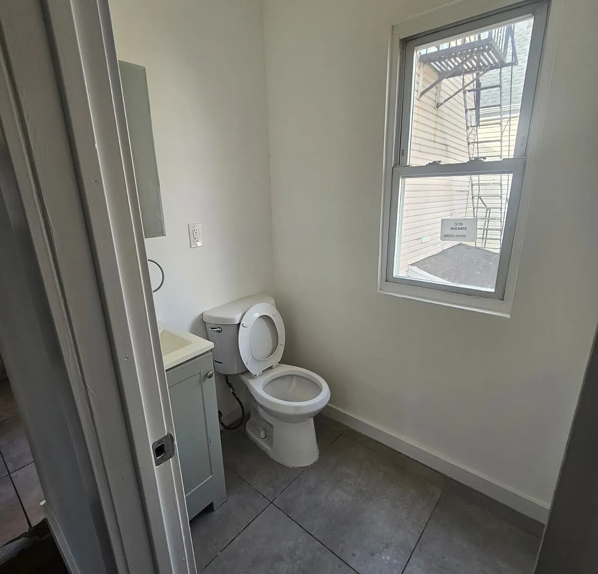 4 bed, 1.5 bath, $2,000 — Photo 4