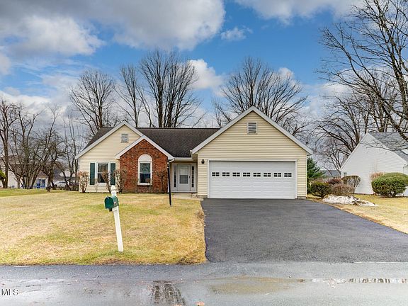 3rd image of 3 Capitol Place