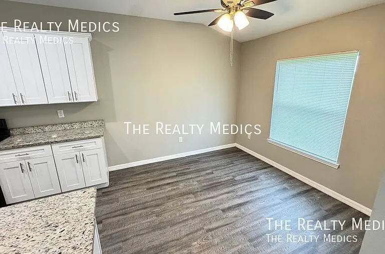 8219 Cozumel Ln — Photo 45