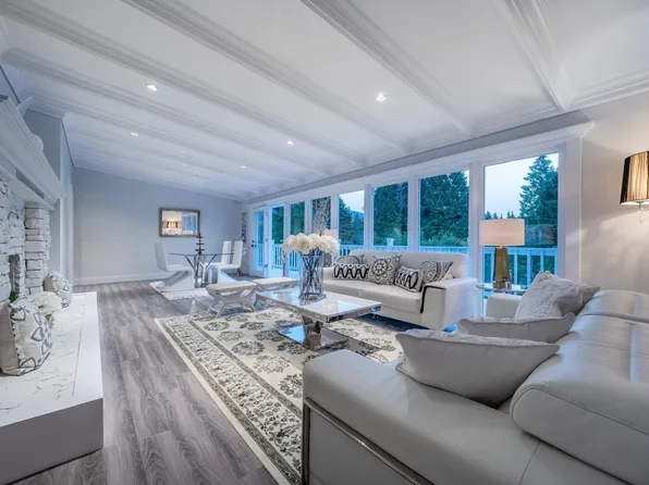 638 King Georges Way, West Vancouver, BC V7S 1S3