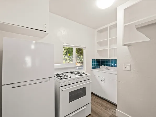 946 Cherry St APT 16, Chico, CA 95928