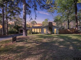 207 Grass Knoll Dr, Hideaway, TX 75771