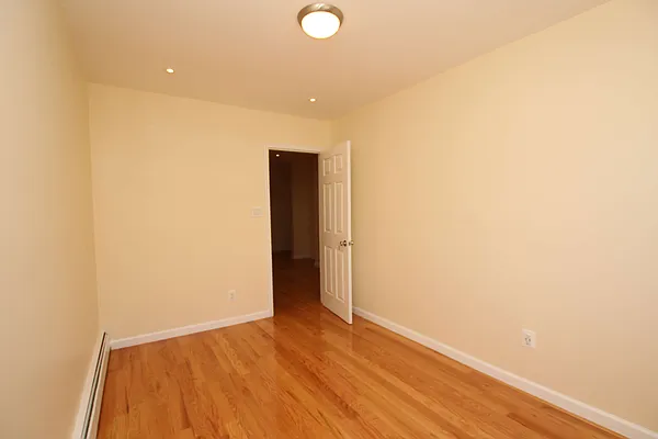 Rented by Nooklyn NYC LLC | media 4