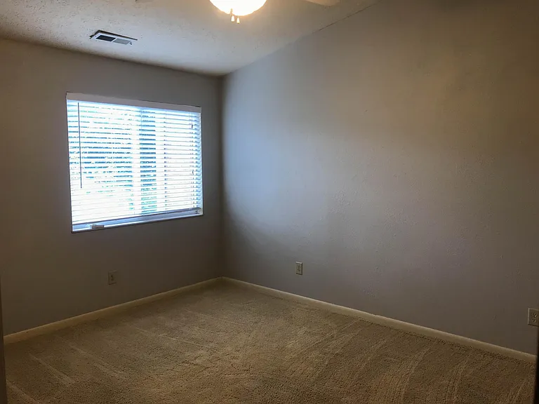 1420 Lake Pointe Way #8 — Photo 17