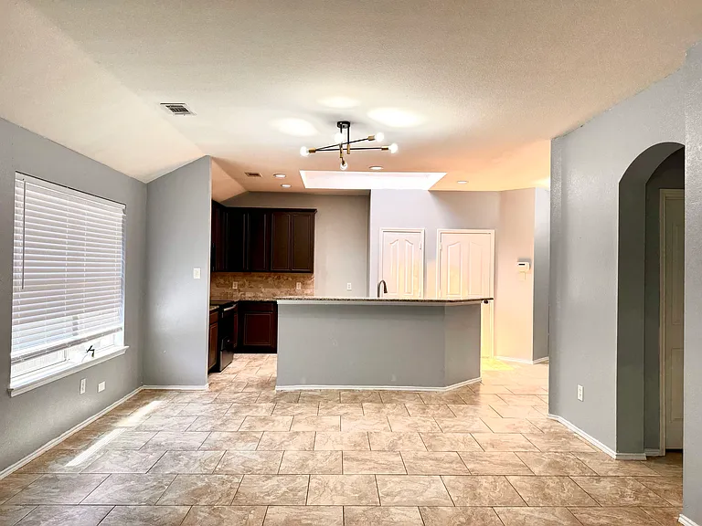 7301 Paleon Dr — Photo 10