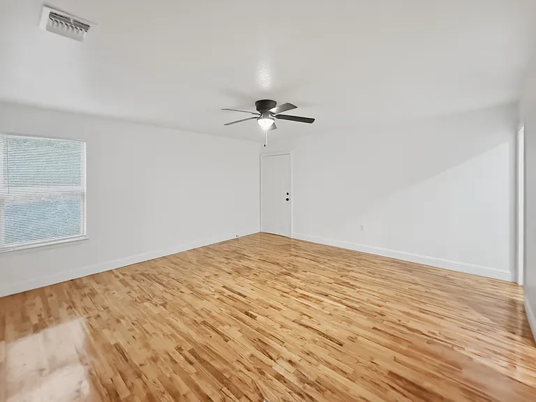 1020 Corral Dr — Photo 12