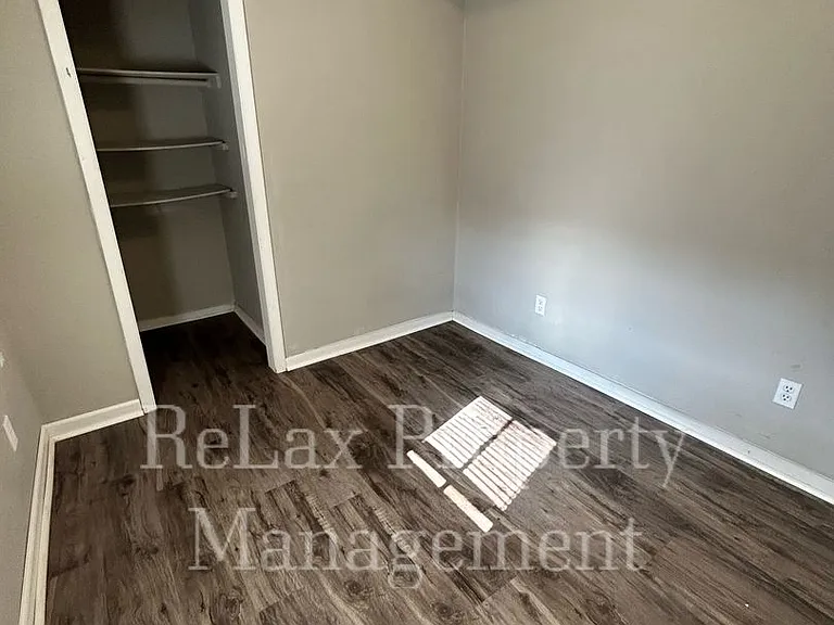 207 Avon St — Photo 8