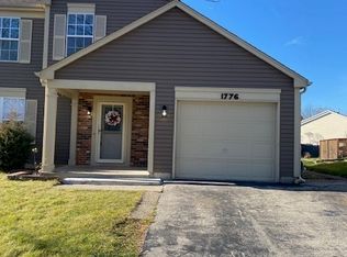 1776 Barnhill Dr, Mundelein, IL